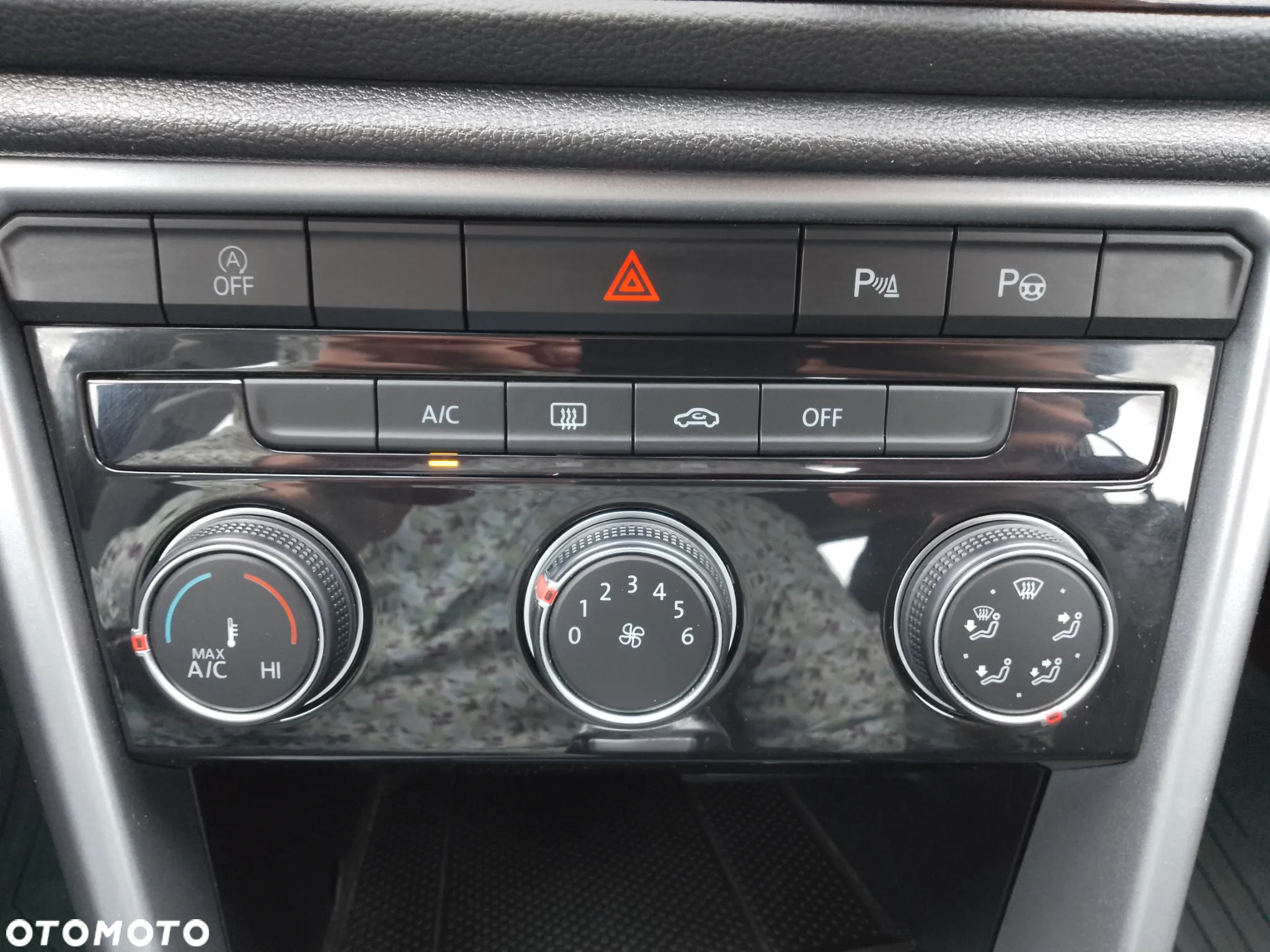 Volkswagen T-Roc 1.5 TSI Life DSG - 23