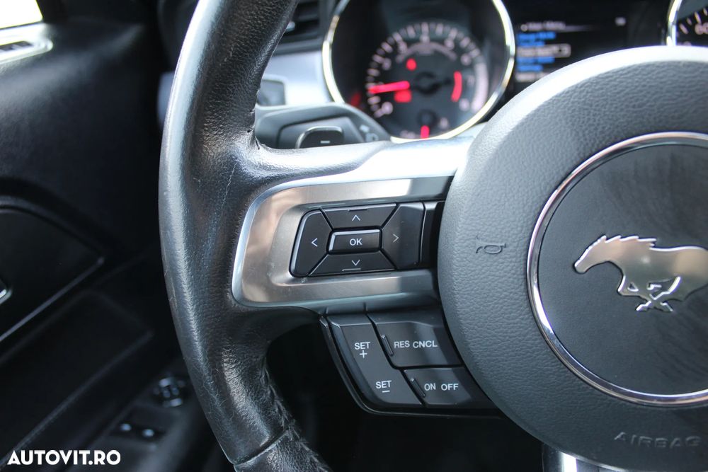 Ford Mustang 2.3 EcoBoost Aut. - 17