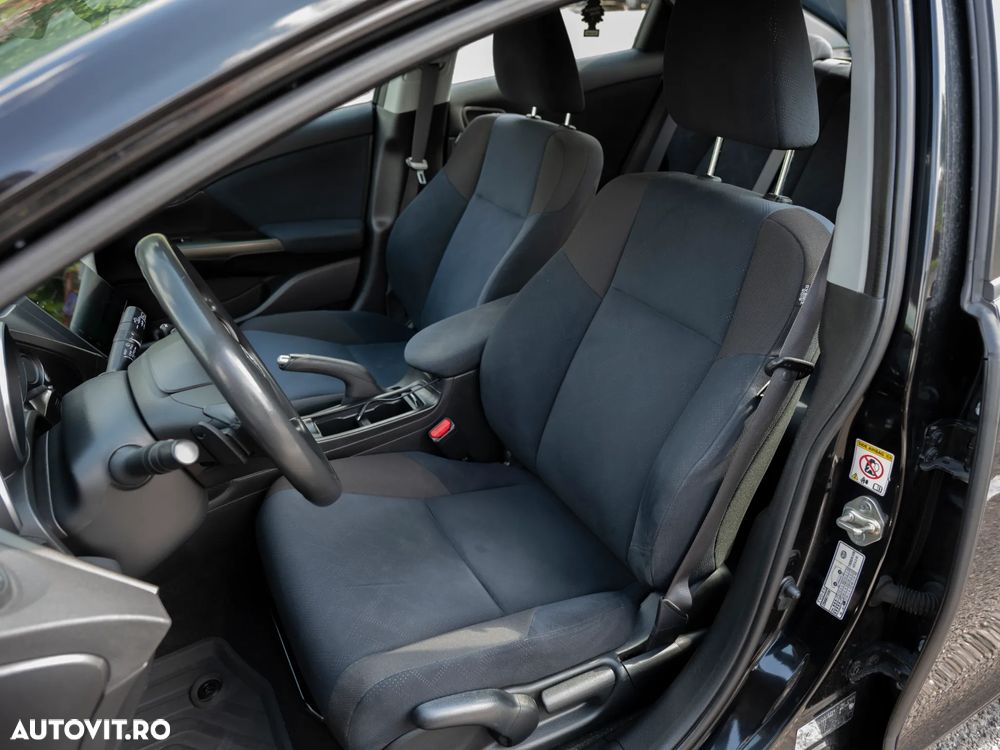 Honda Civic 1.8i-VTEC i-SHIFT Comfort - 9