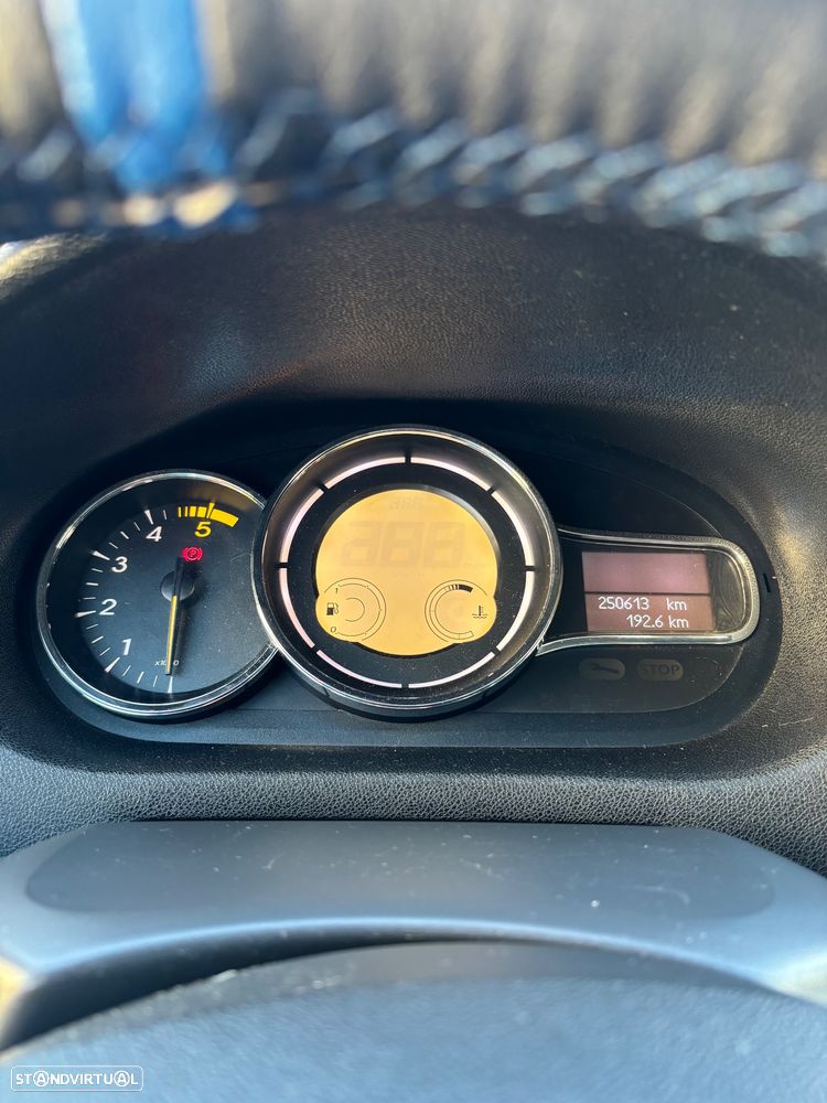 Renault Mégane 1.5 dCi Dynamique CO2 Champion - 11