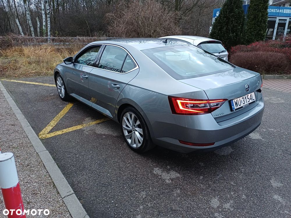 Skoda Superb 2.0 TDI Ambition DSG - 3