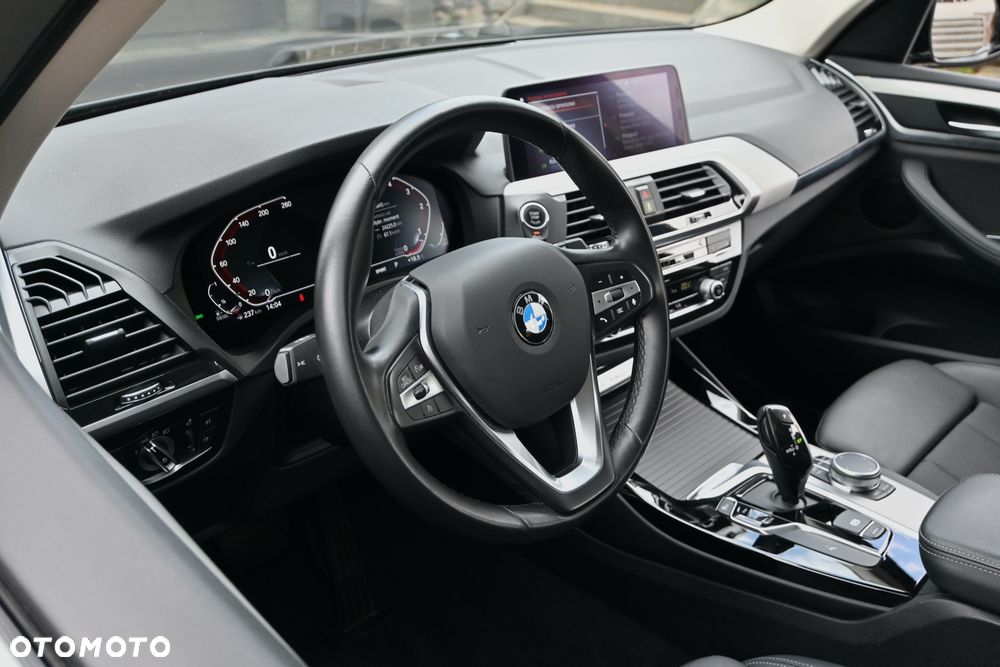 BMW X3 sDrive18d xLine sport - 26