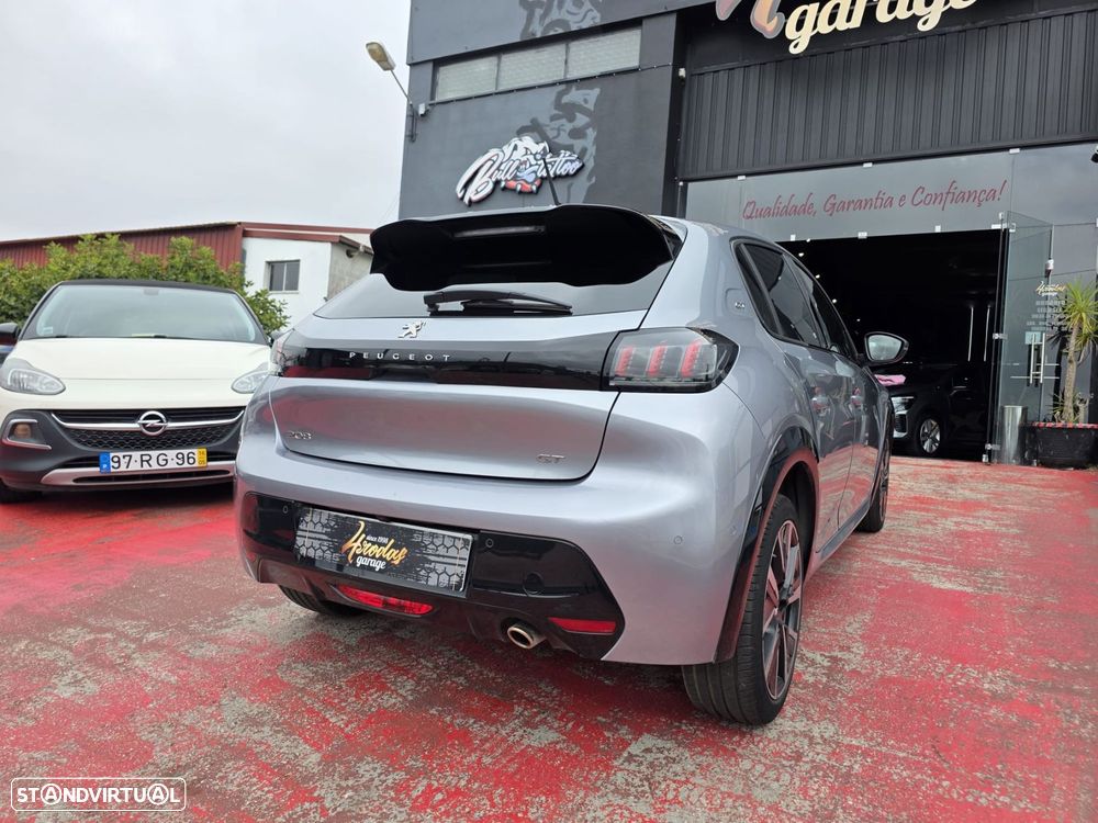 Peugeot 208 1.2 PureTech GT EAT8 - 11