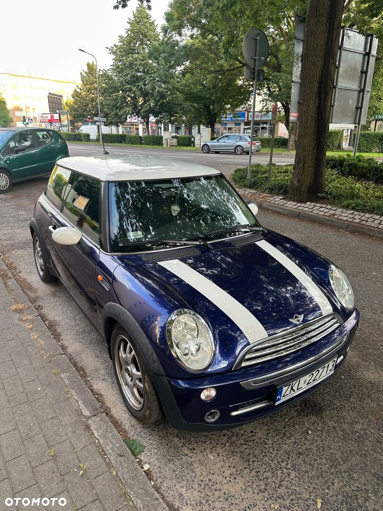 MINI Cooper Standard - 1