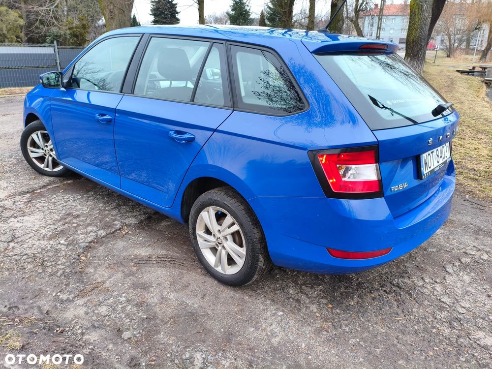 Skoda Fabia 1.0 TSI Ambition - 2