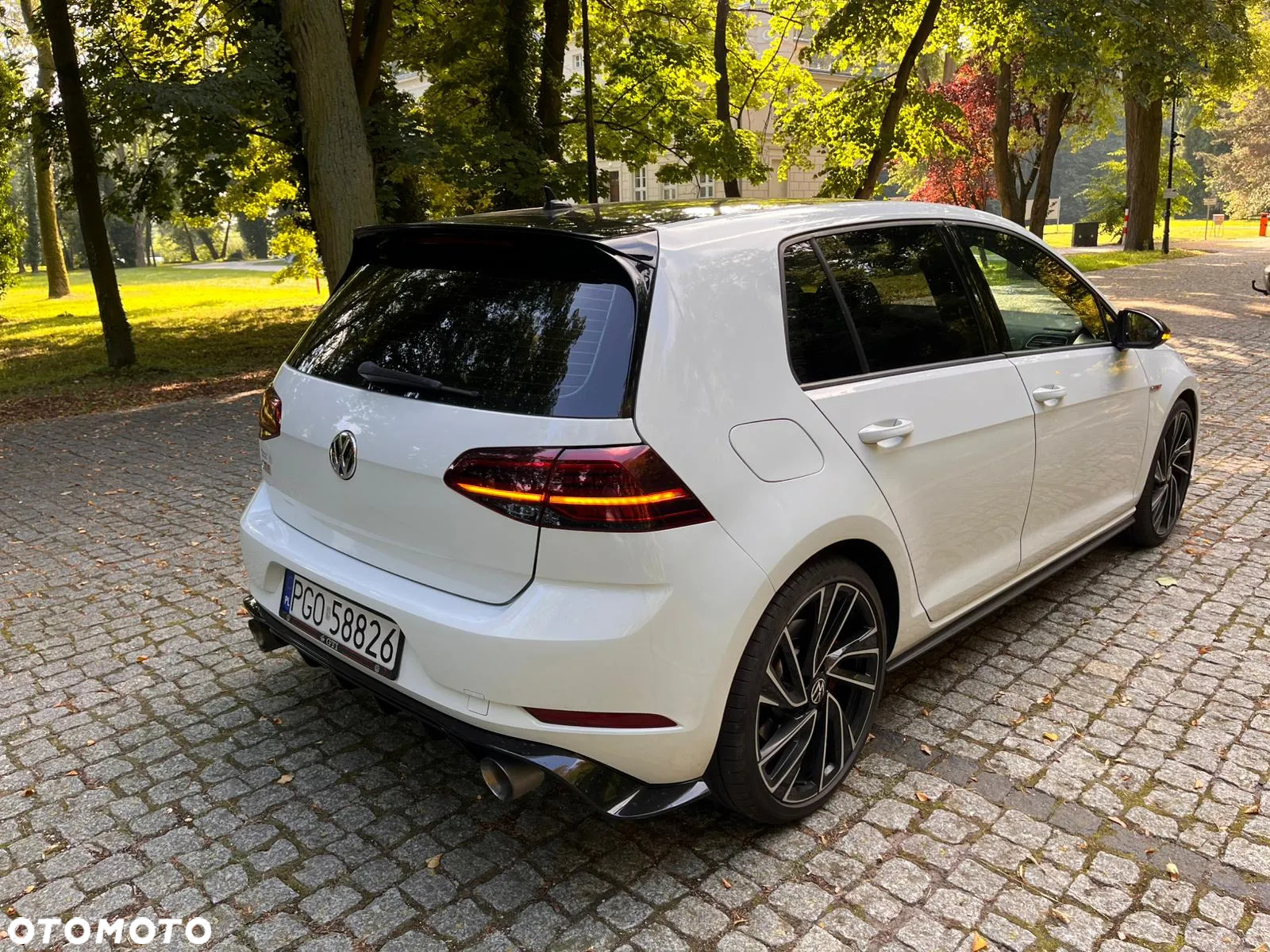 Volkswagen Golf VII 2.0 TSI BMT GTI Performance DSG - 4
