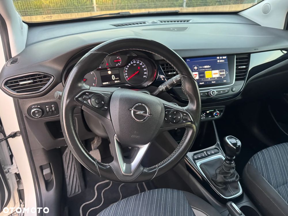 Opel Crossland X 1.2 T Design Line S&S - 34