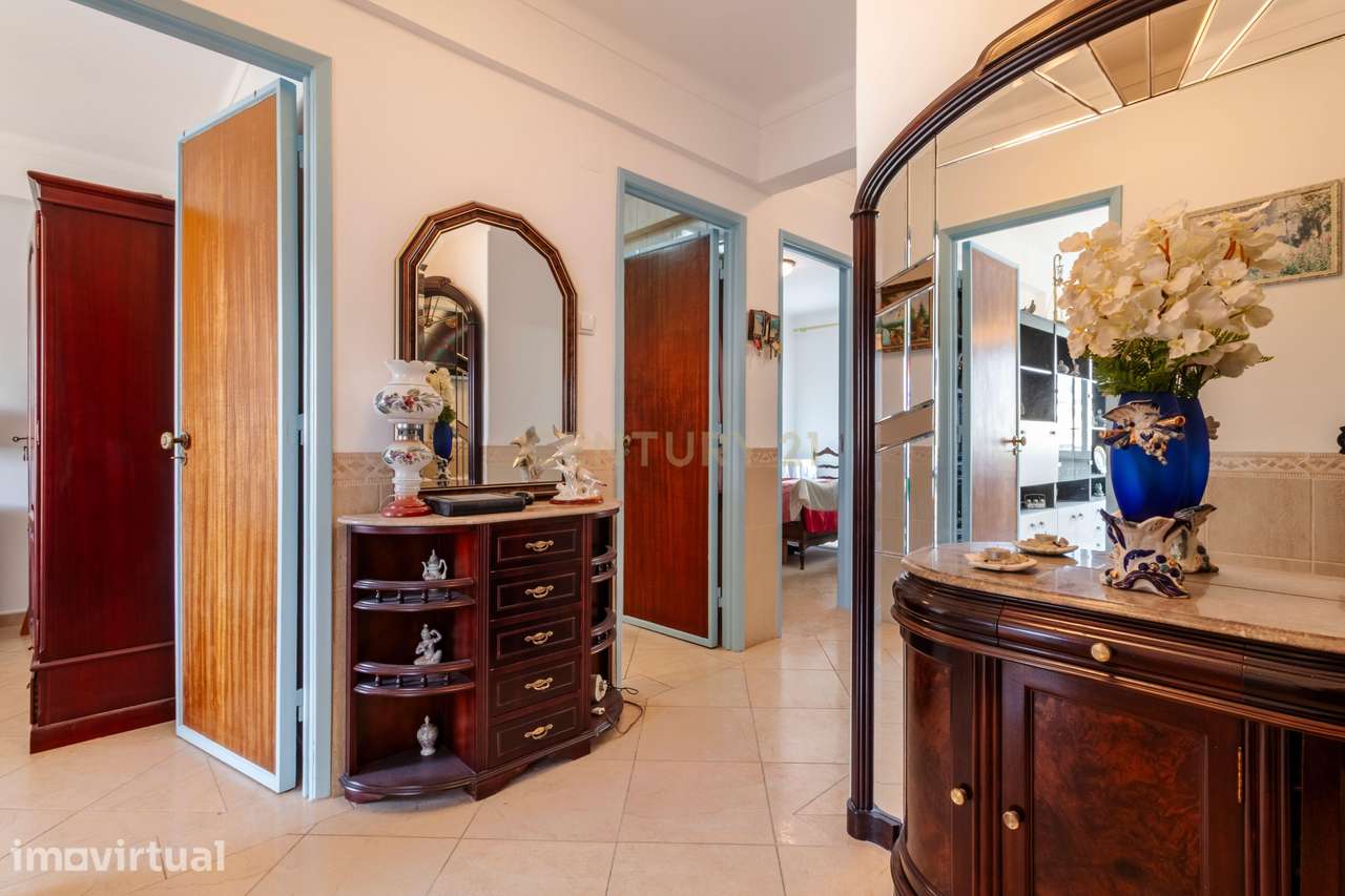 Apartamento T3  na Cova da Piedade a 5 min do centro sul com 90m2 e el - Grande imagem: 4/35