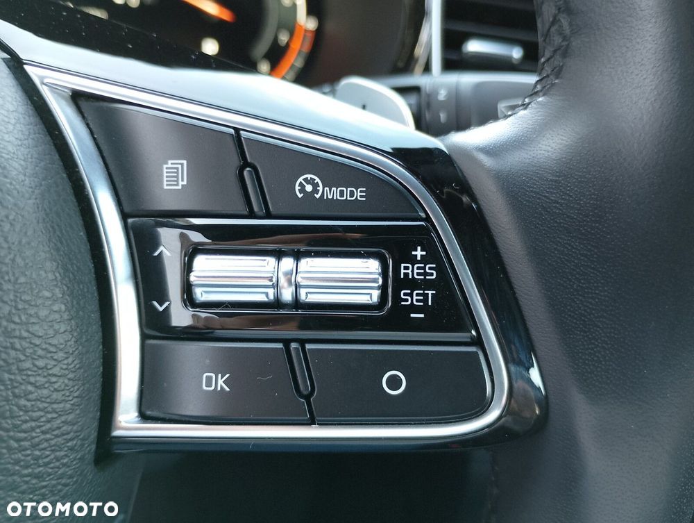 Kia XCeed - 25