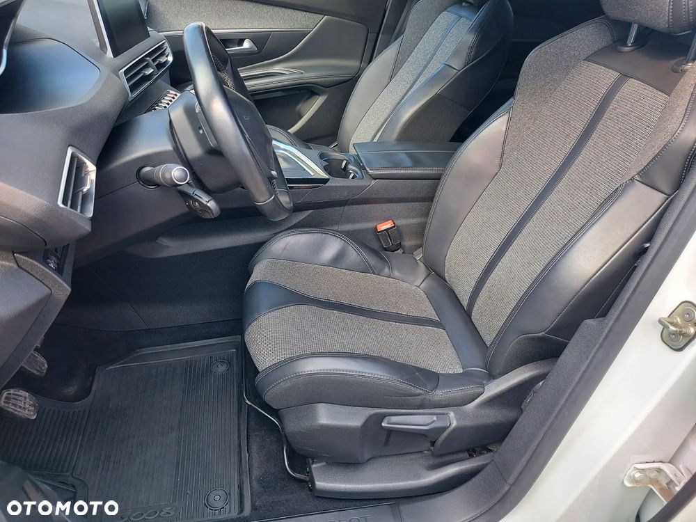 Peugeot 3008 1.2 PureTech Allure S&S - 6