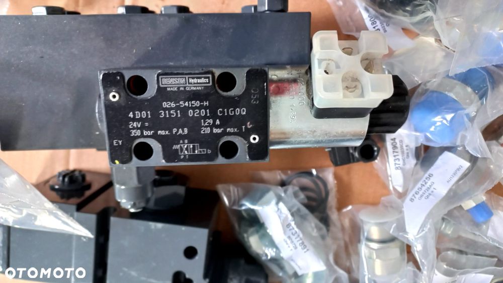 komponenty zaworu hydraulicznego  sterującego 87701447 case cx290b - 10