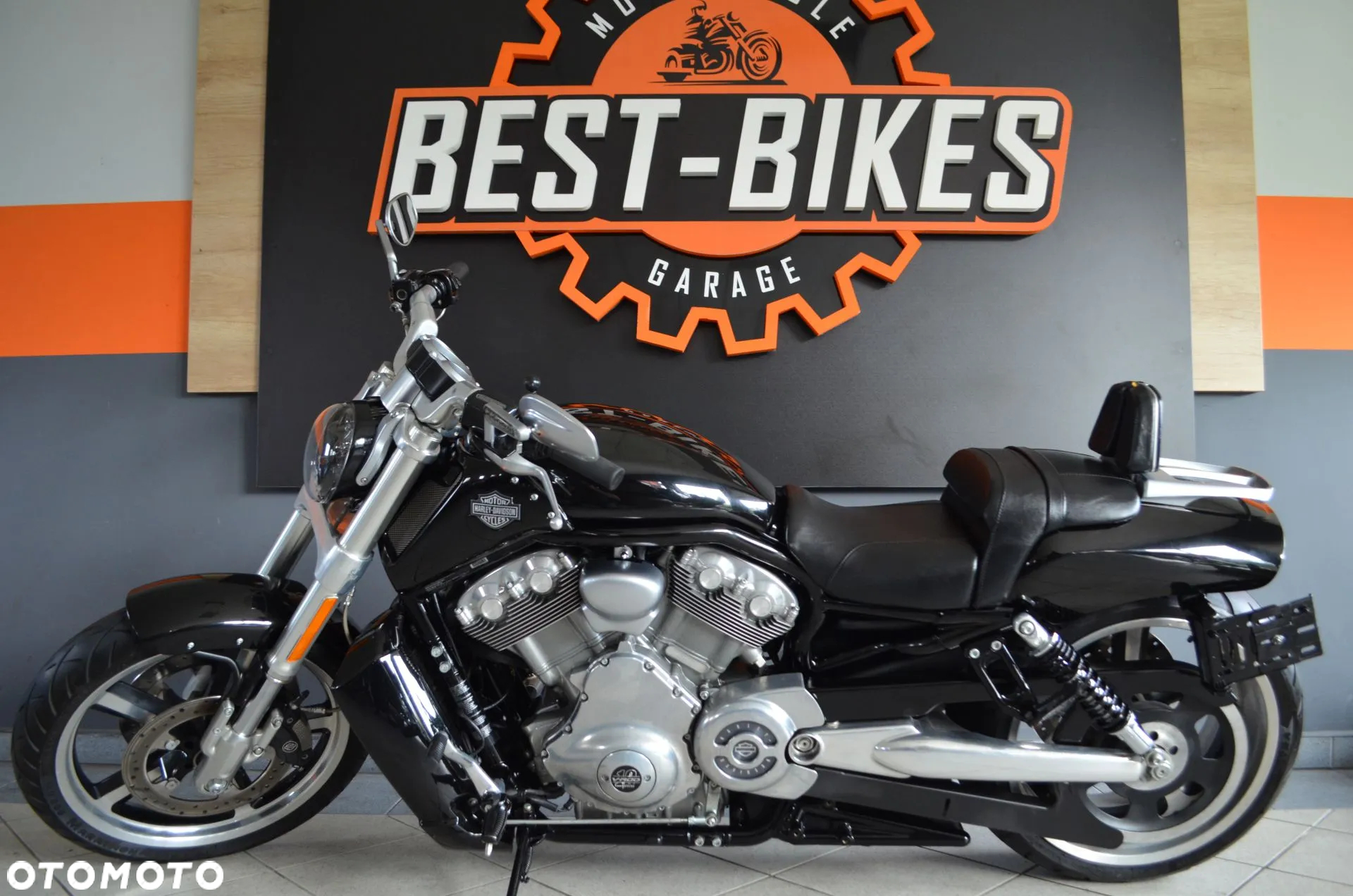 Harley-Davidson V-Rod Muscle - 11