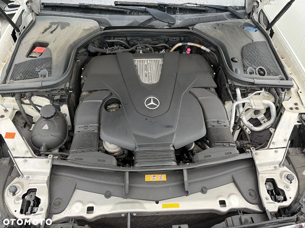 Mercedes-Benz Klasa E - 12