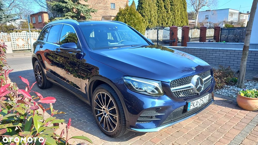 Mercedes-Benz GLC 250 d 4Matic 9G-TRONIC AMG Line - 24