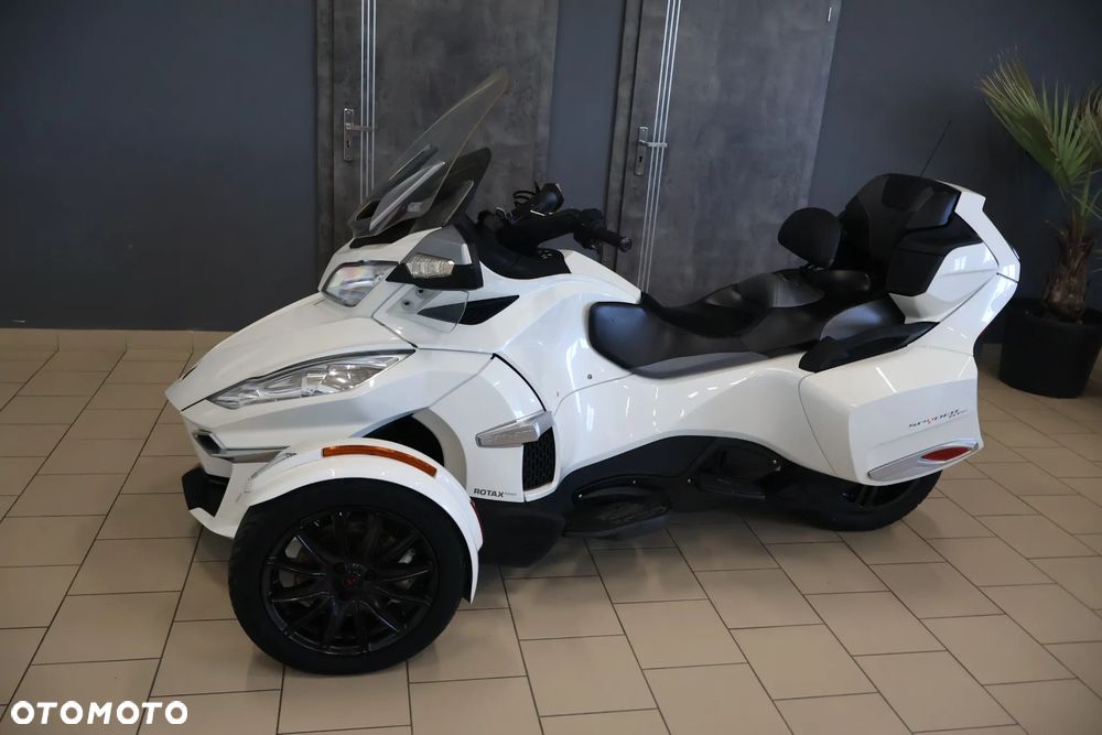 Can-Am Spyder - 9