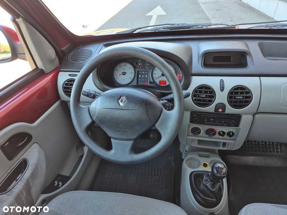 Renault Kangoo 1.6 16V Privilege - 10