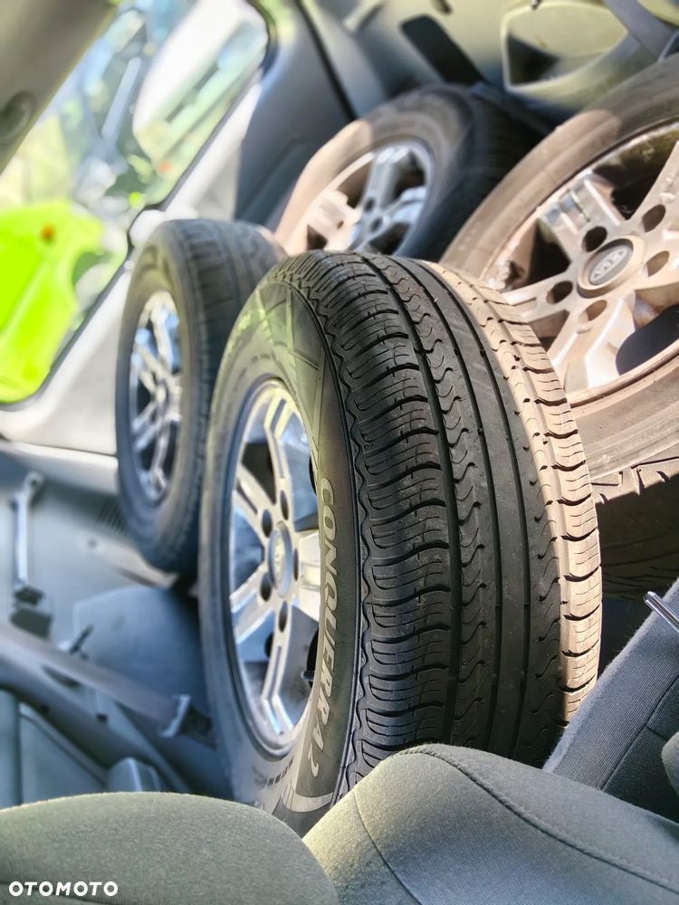 Kia Sorento I 2.5 CRDi 3X Cały na części - 8