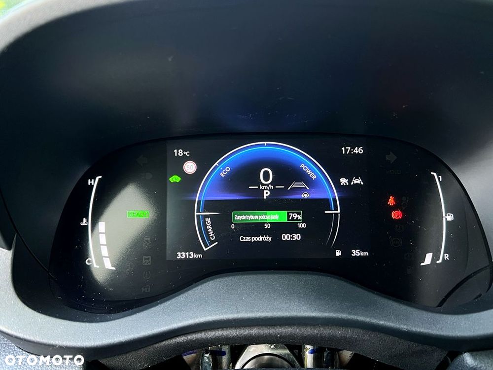 Toyota Yaris Hybrid 1.5 Style - 11