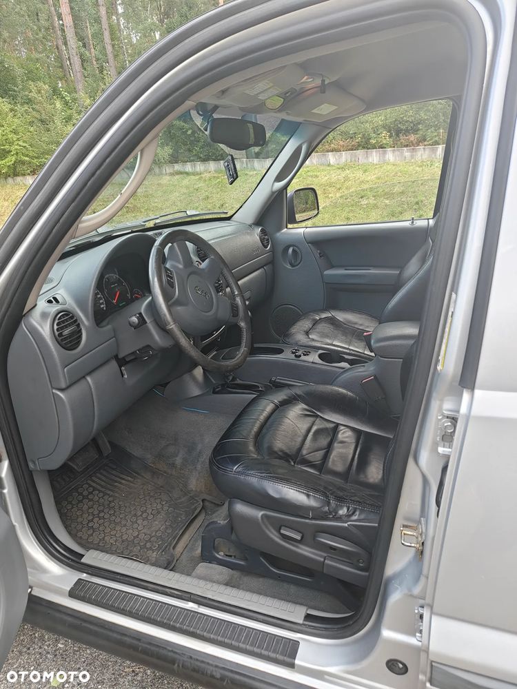 Jeep Cherokee 2.8 CRD Renegade - 10