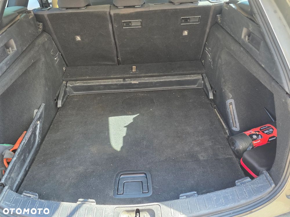 Toyota Corolla 1.8 Hybrid Comfort - 15