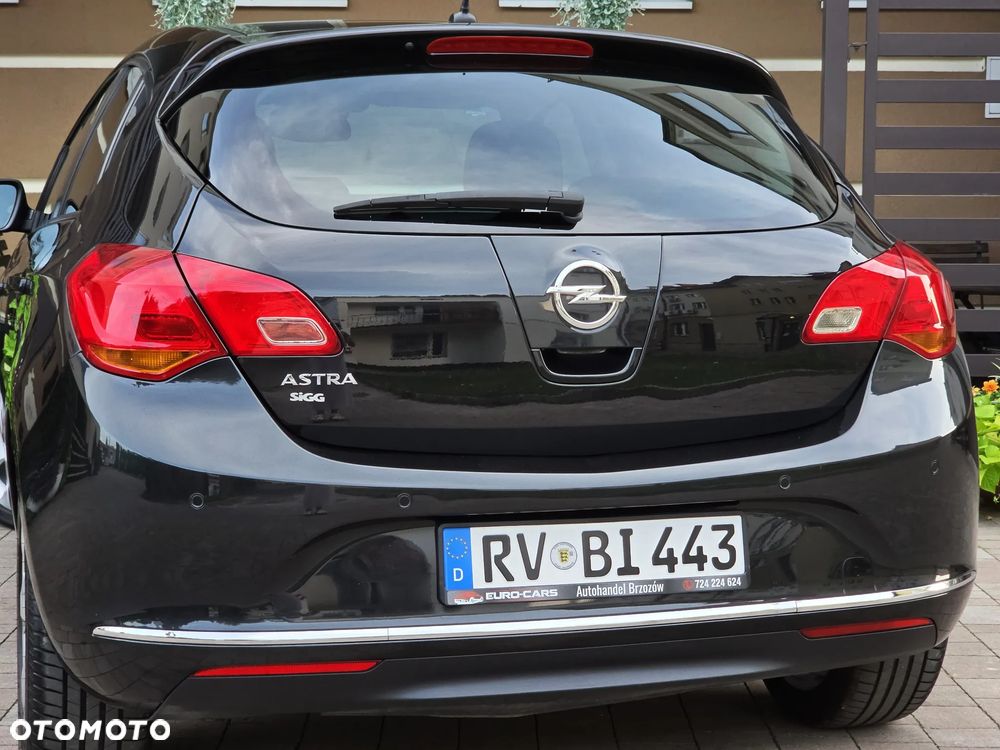 Opel Astra 1.4 Turbo Cosmo - 27