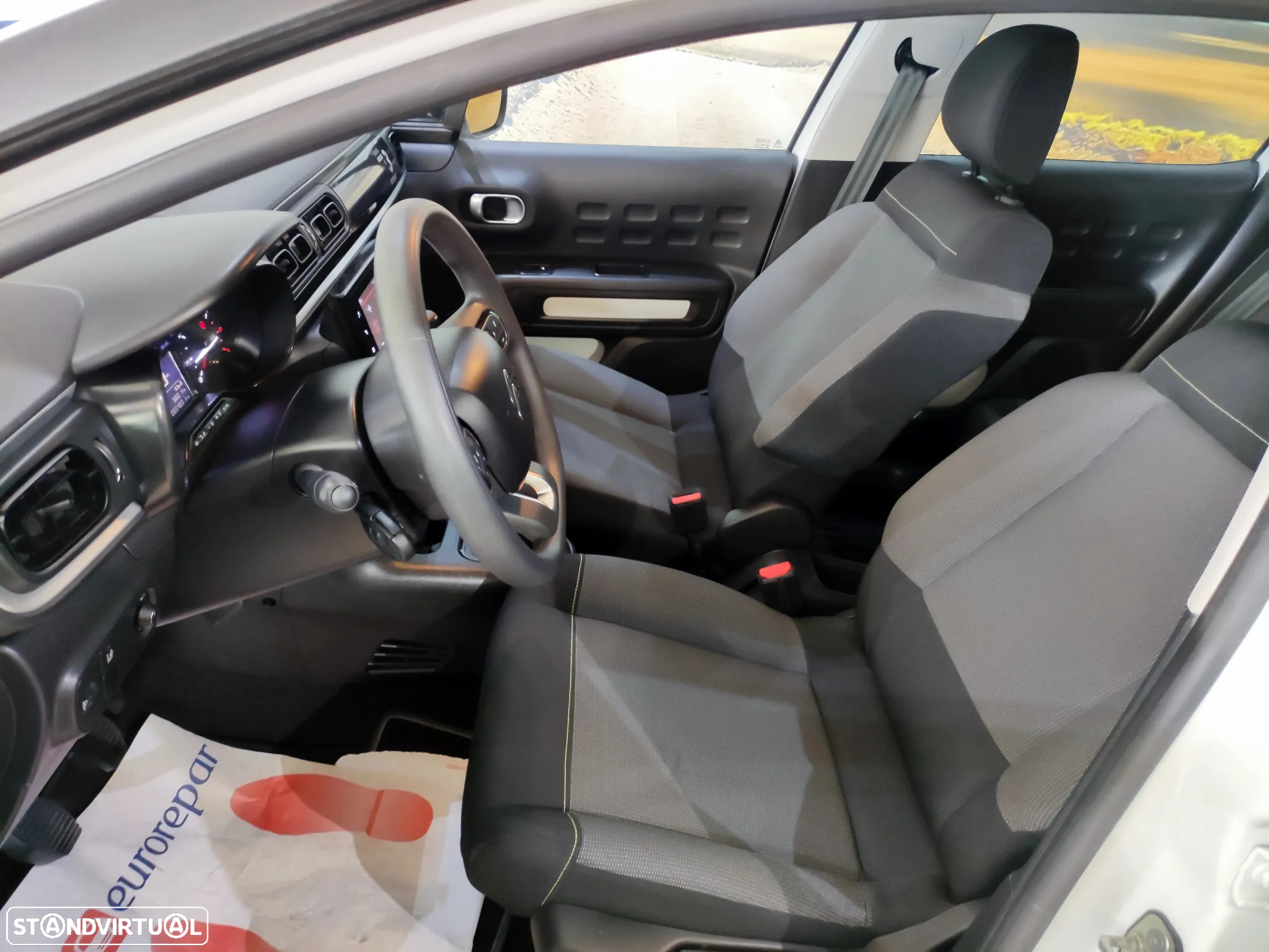 Citroën C3 1.2 PureTech Feel - 11