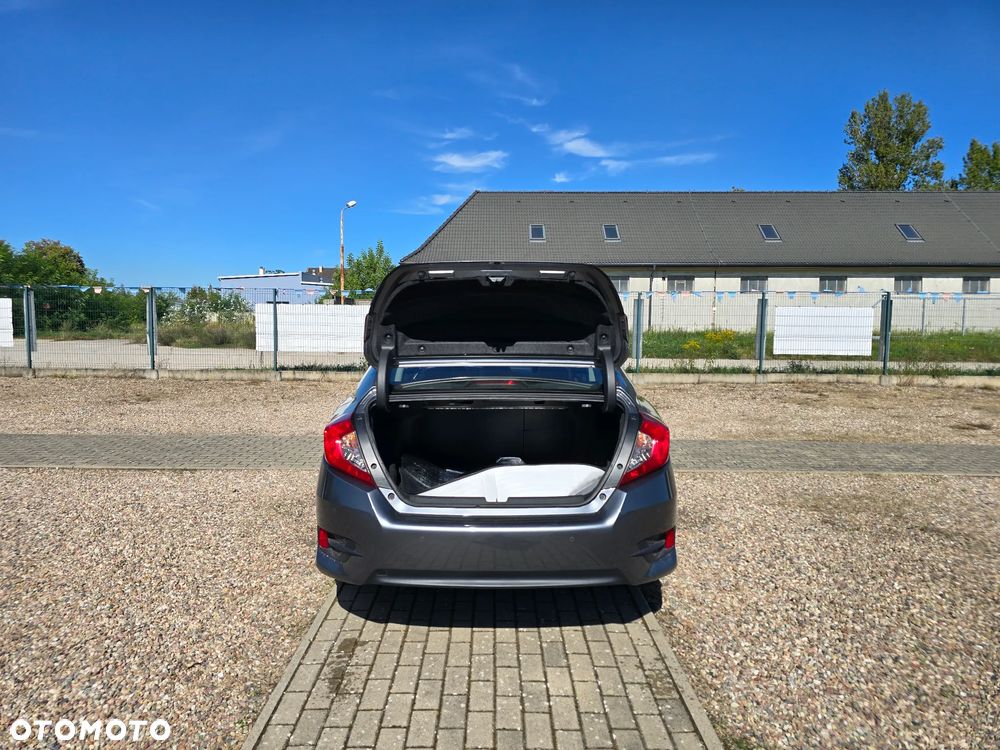 Honda Civic 1.5 T Executive CVT - 11