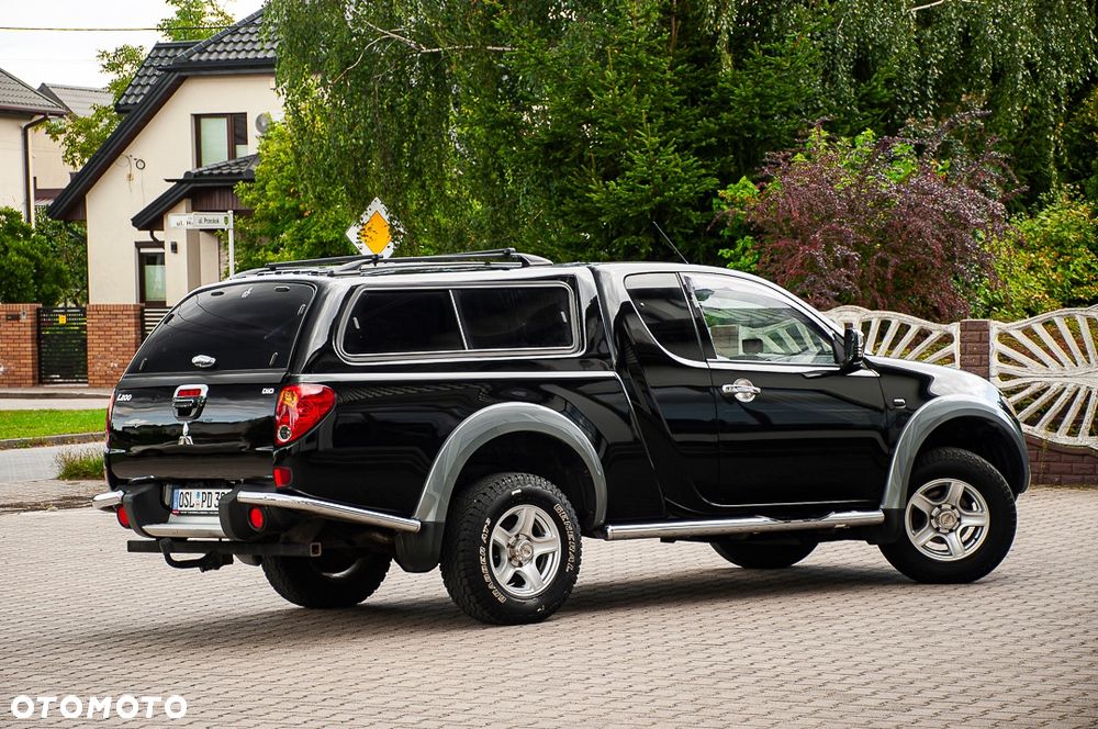 Mitsubishi L200 Pick Up 4x4 Intense Club Cab - 37