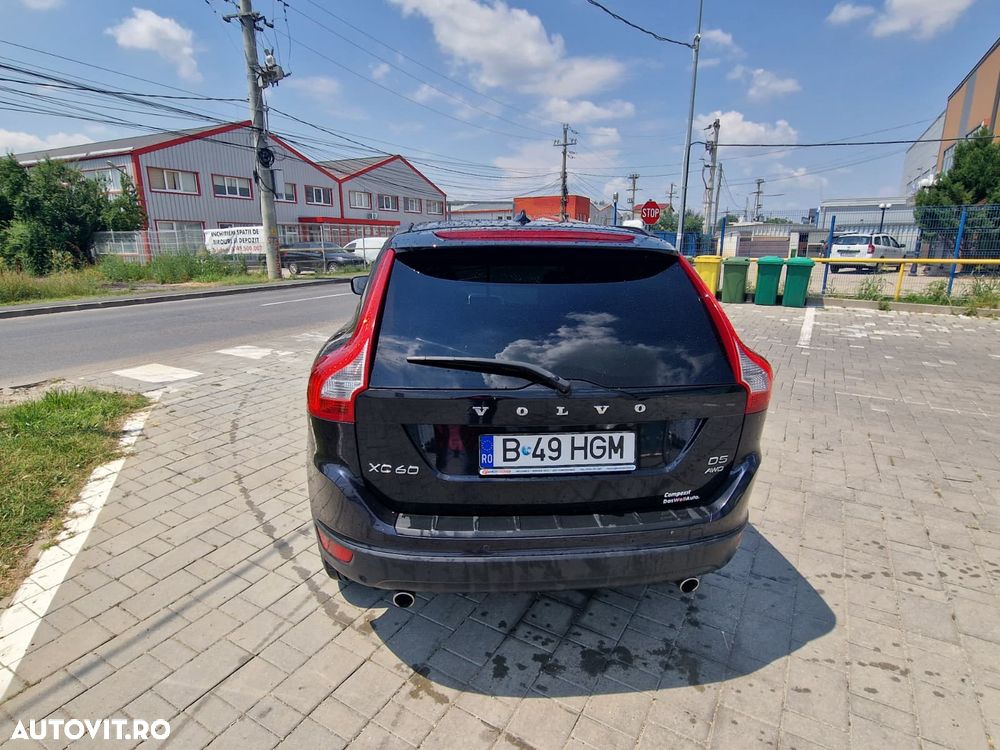 Volvo XC 60 D5AWD Kinetic - 5