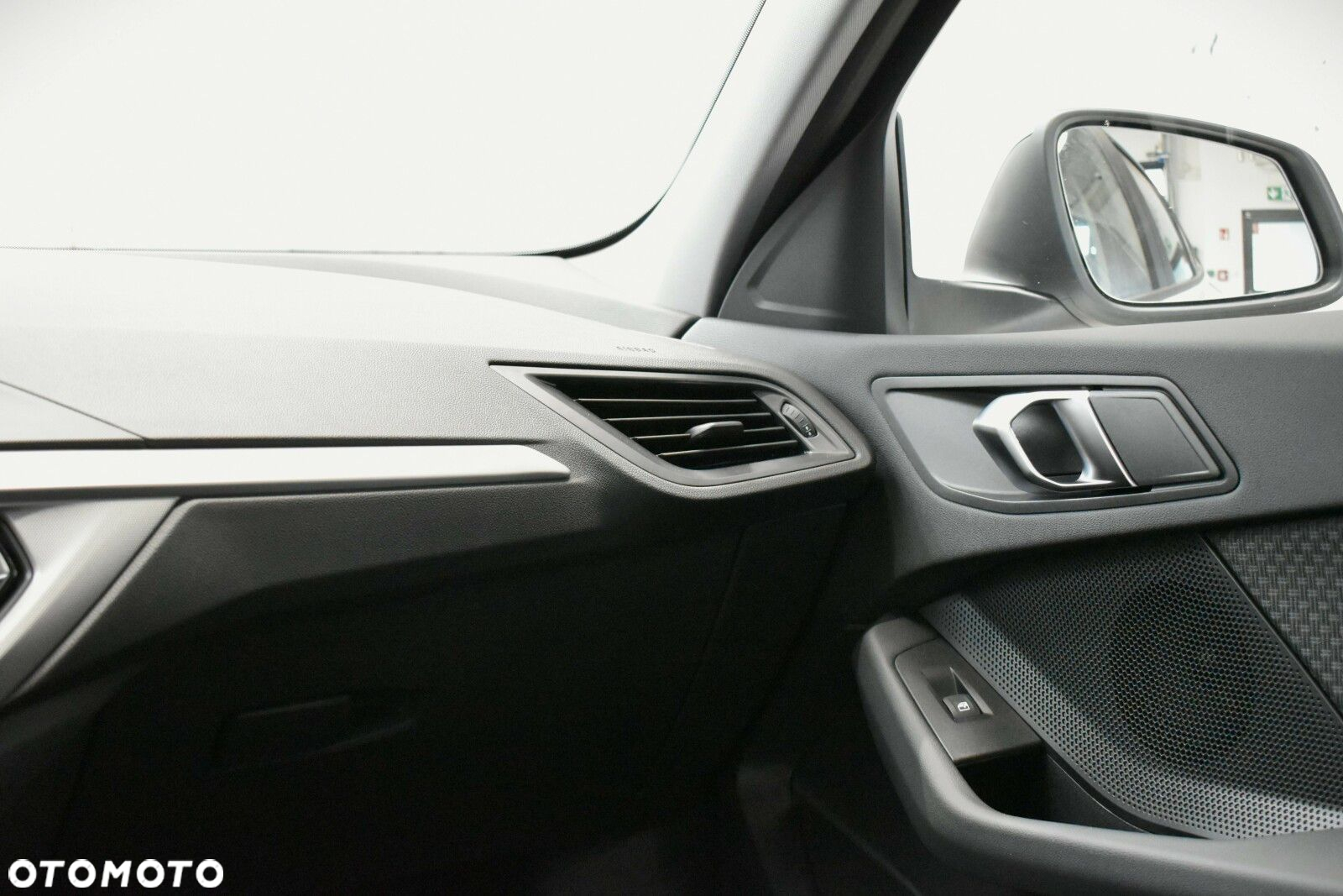 BMW Seria 1 - 16