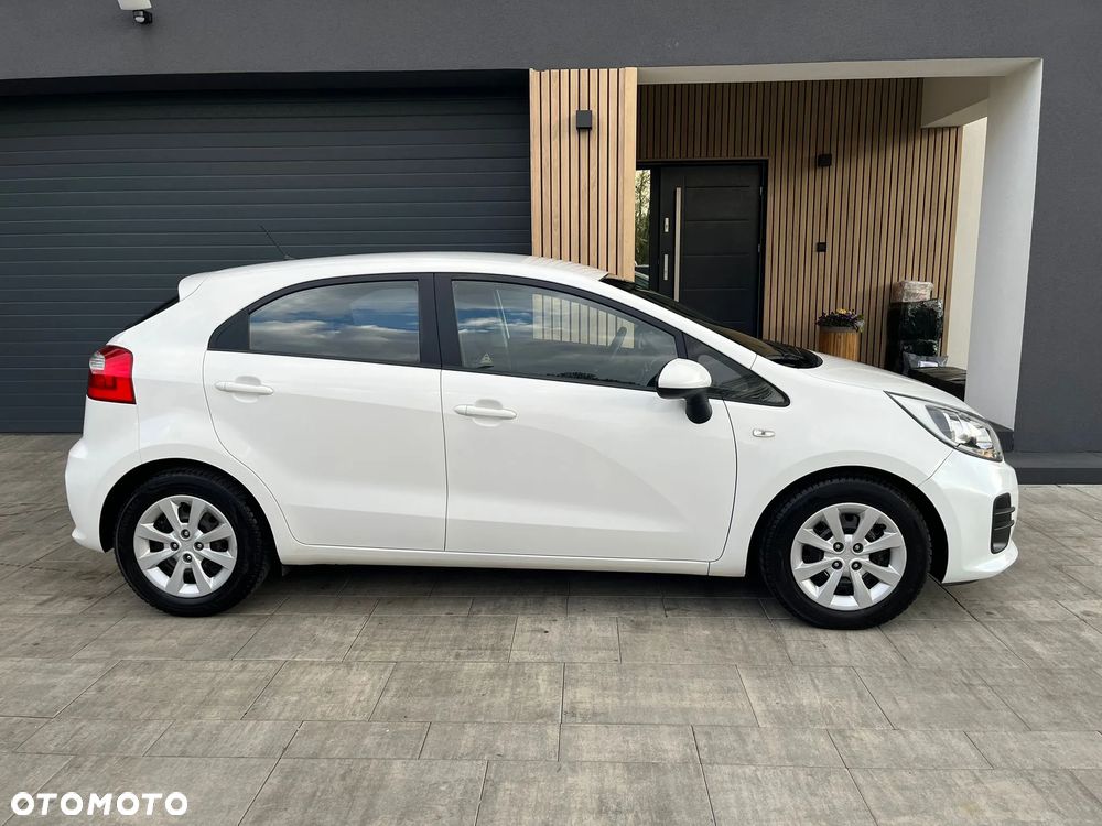 Kia Rio - 5