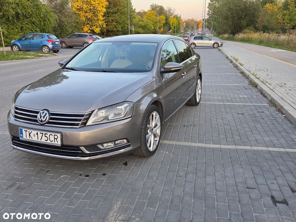 Volkswagen Passat - 2