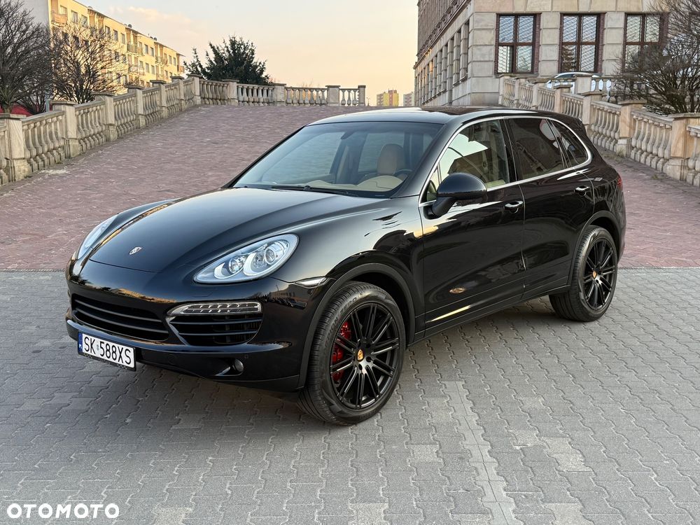 Porsche Cayenne - 1