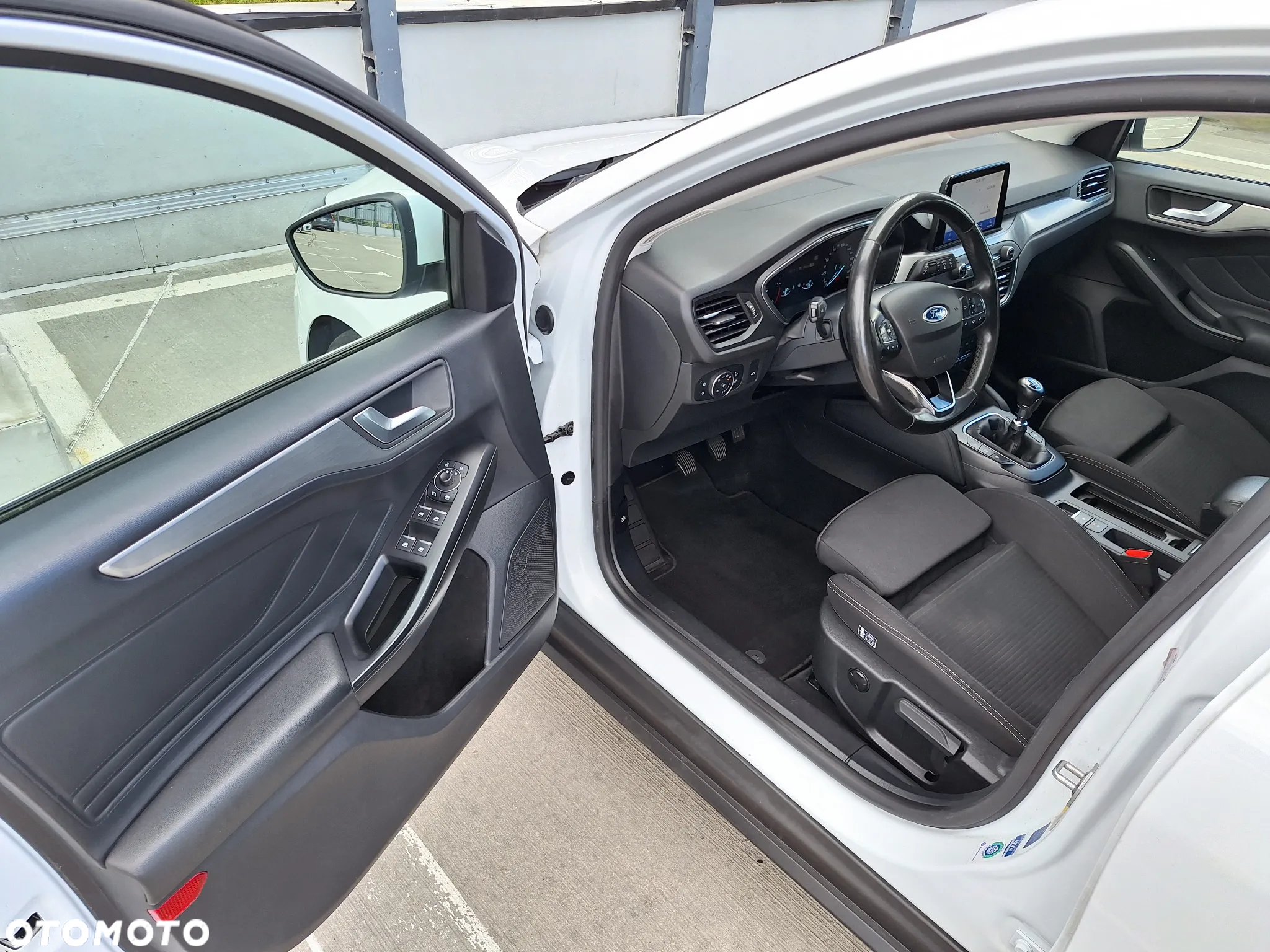 Ford Focus 2.0 EcoBlue Titanium X - 16