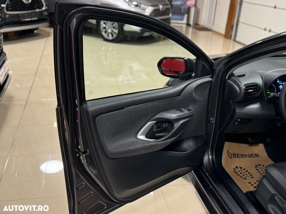 Toyota Yaris Hybrid 130 1.5 VVT-i Style - 35