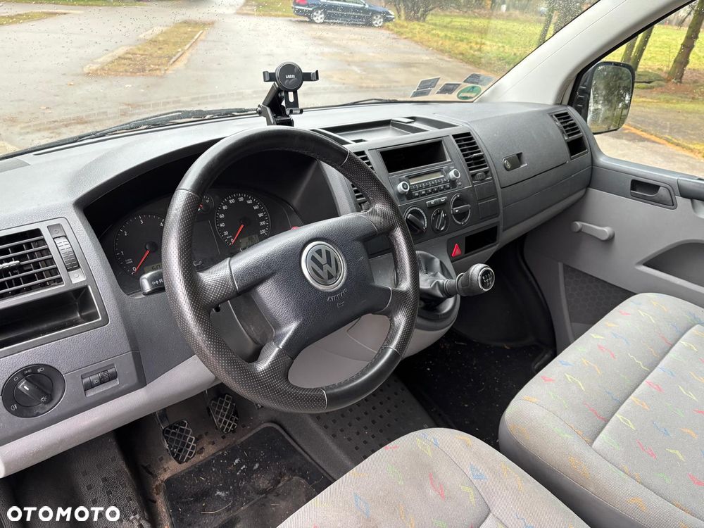 Volkswagen Transporter - 9