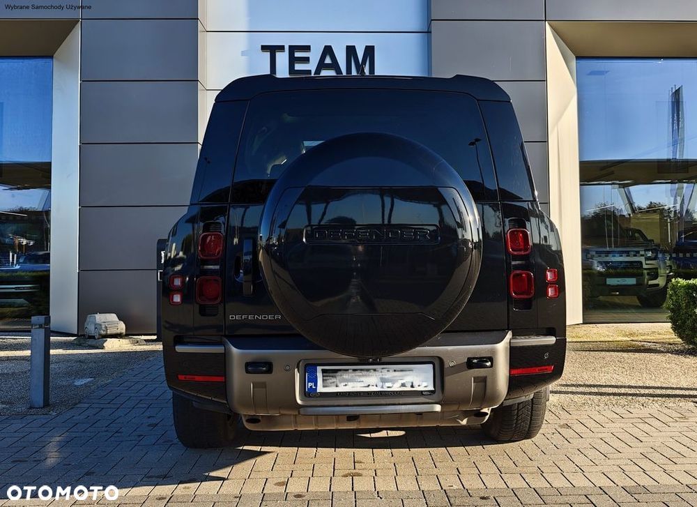 Land Rover Defender - 10