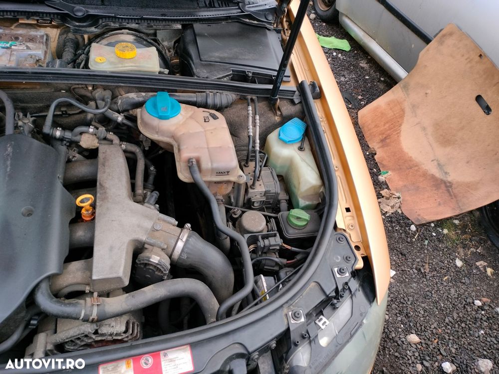 Dezmembrari  Audi A4 Cabriolet (8H, B6, B7)  2002  > 2009 1.8 T Benzi - 5