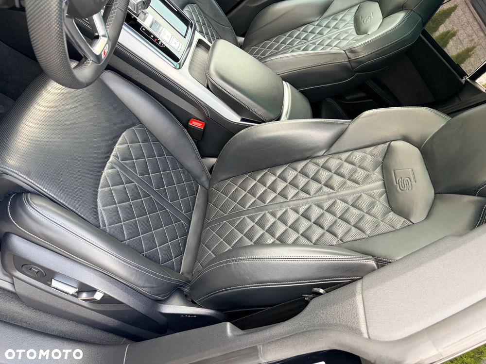 Audi Q8 50 TDI mHEV Quattro Black Edition Tiptronic - 16
