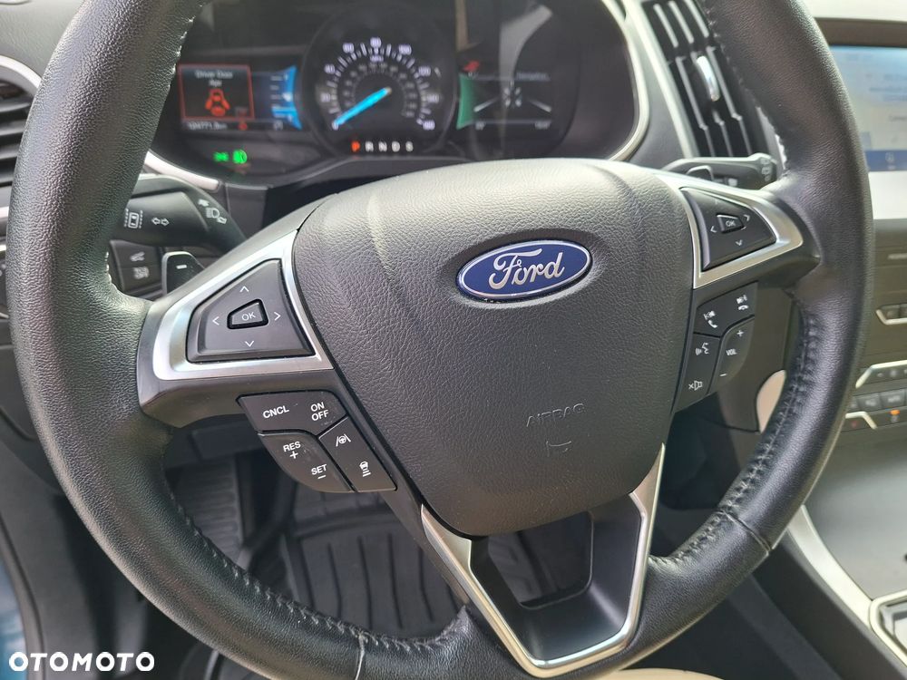 Ford Edge - 10