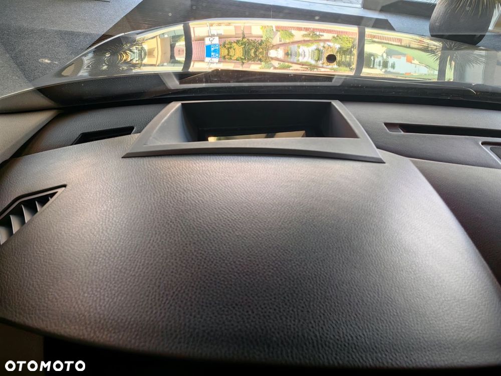 BMW Seria 5 525i Edition Exclusive - 16