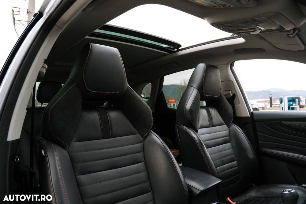 MG HS 1.5 T-GDi 6MT Exclusive - 12
