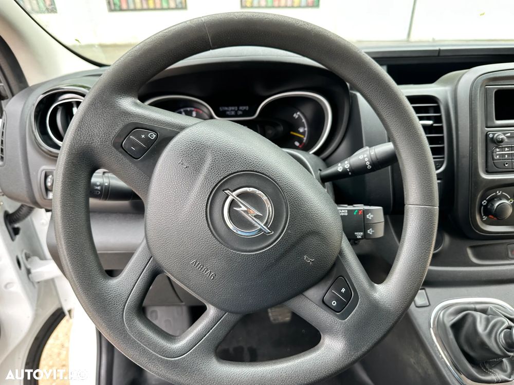 Opel VIVARO - 26