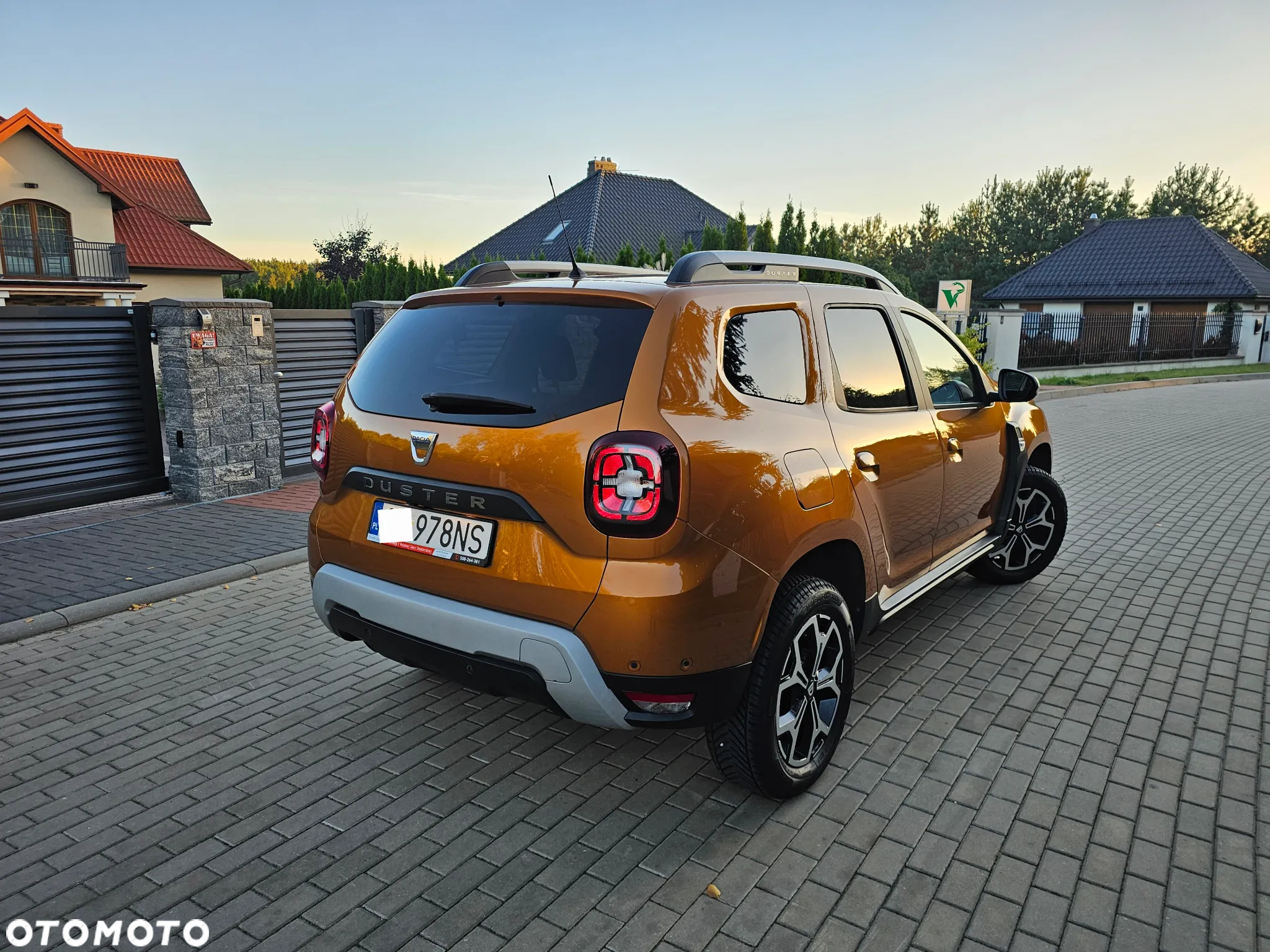 Dacia Duster 1.6 SCe Prestige - 4