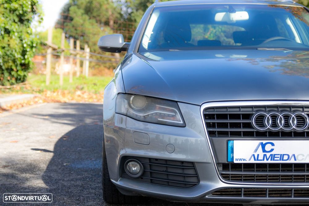 Audi A4 Avant 2.0 TDI Advance - 7