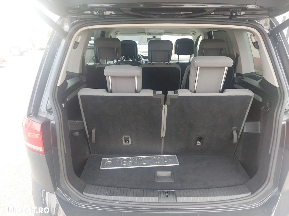 Volkswagen Touran - 6