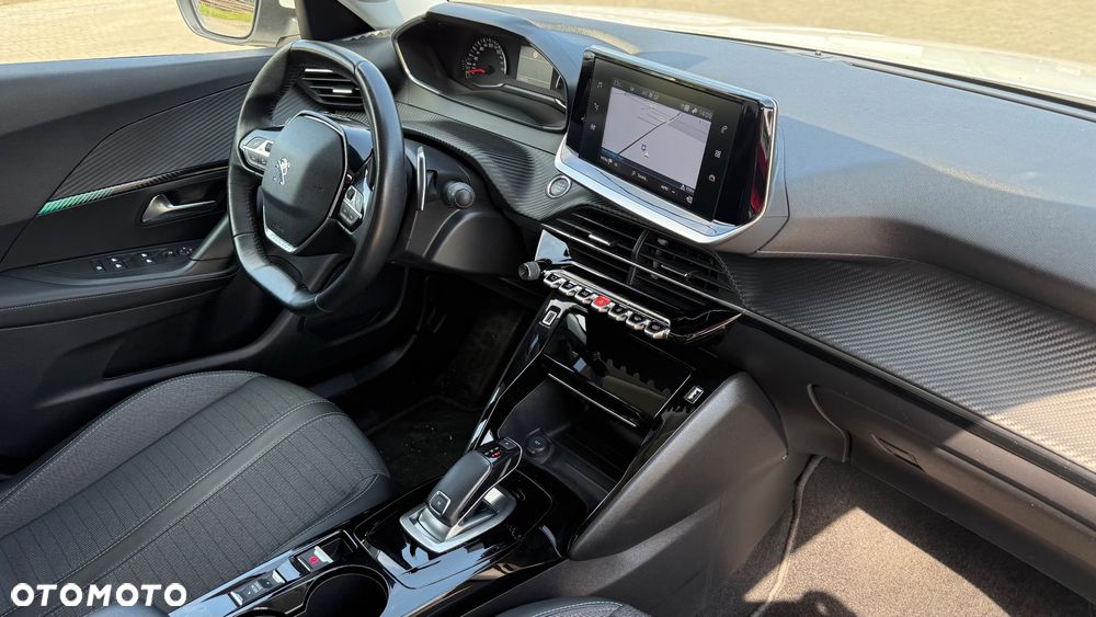Peugeot 2008 1.5 BlueHDi Allure S&S EAT8 - 8