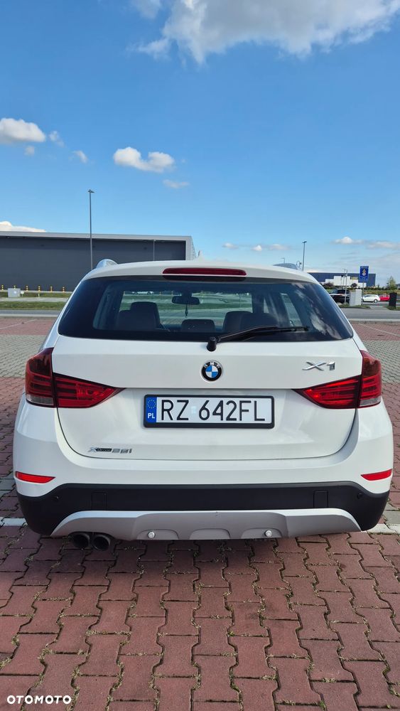 BMW X1 xDrive28i xLine - 11
