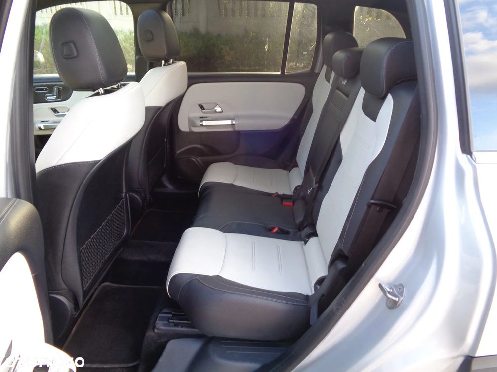 Mercedes-Benz GLB 250 4Matic 8G-DCT Special Edition - 13