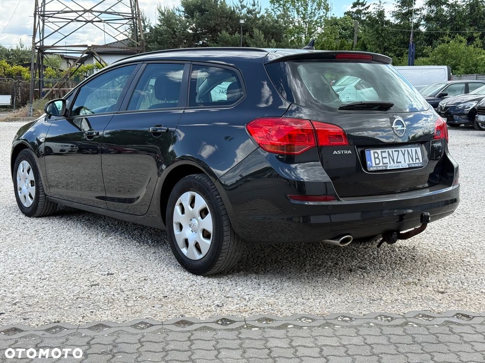 Opel Astra 1.4 T Cosmo - 19